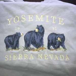BRANDY MELVILLE YOSEMITE CREW NECK